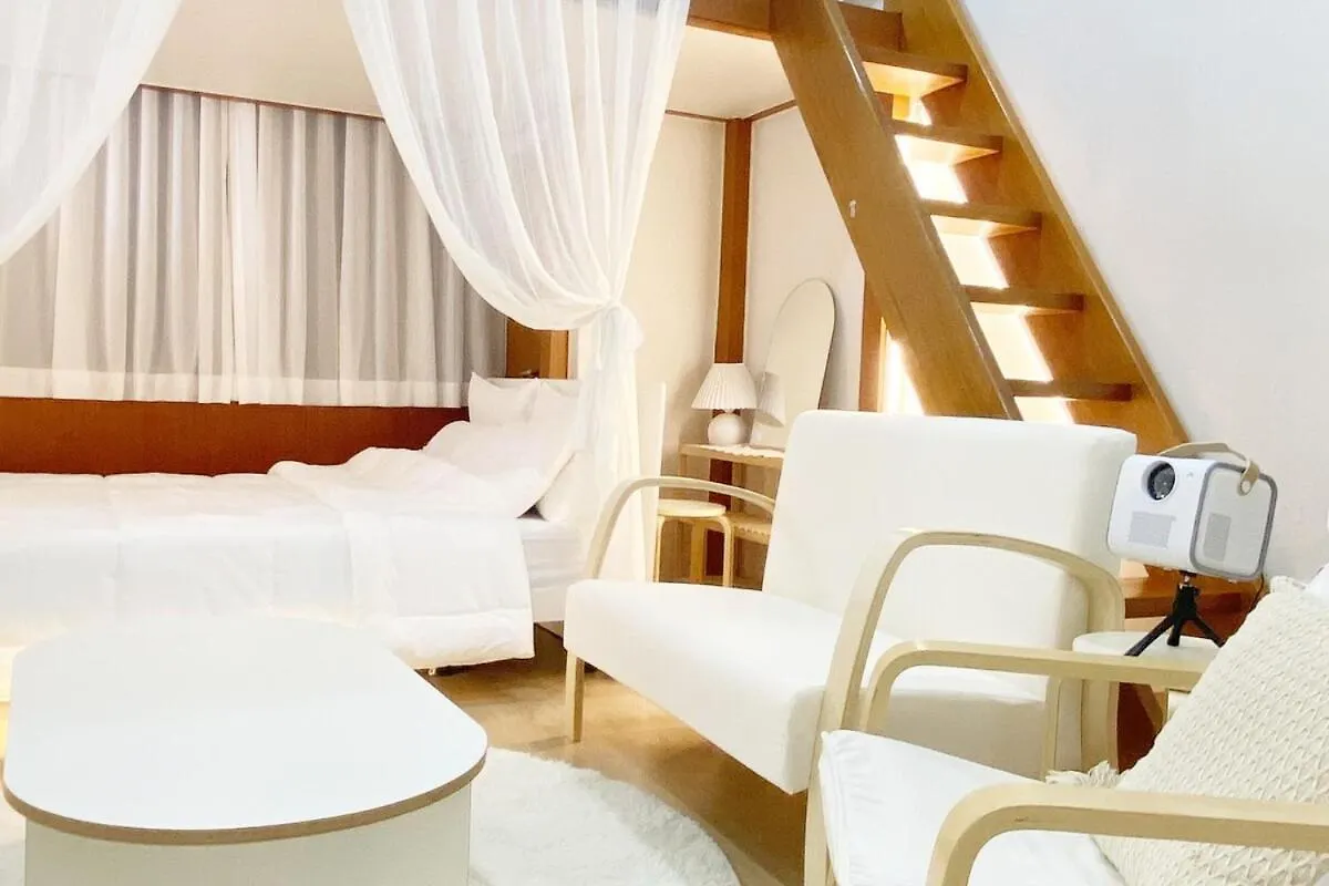 Apartment Natural House Incheon